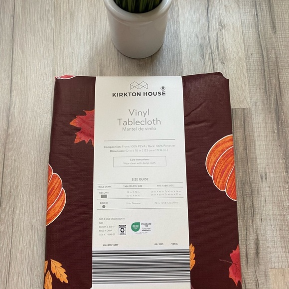 Kirkton House Vinyl 50x70” Oblong Tablecloth with Autumn Design - Picture 4 of 5